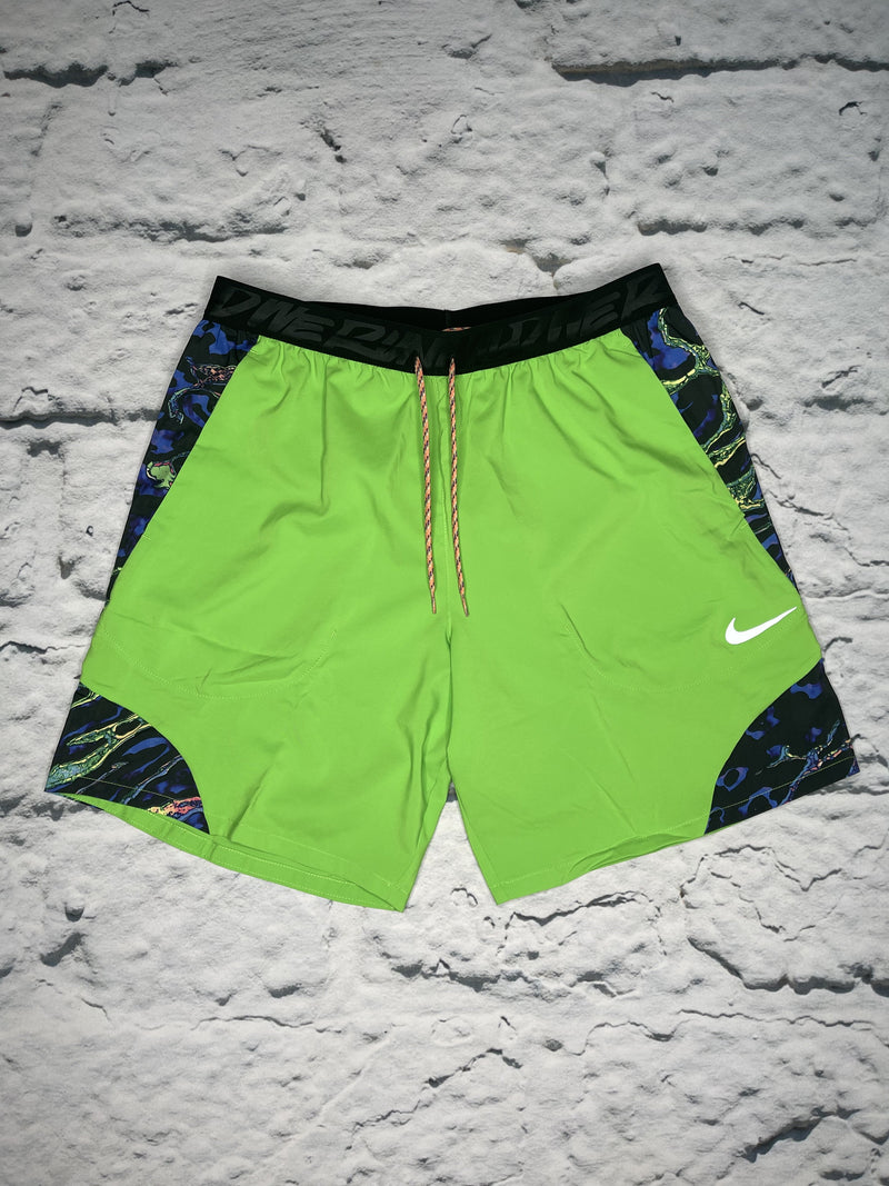 Nike Flex Stride Shorts | Green