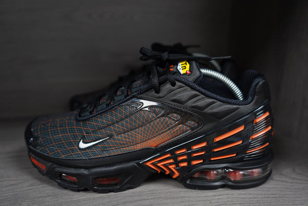 Nike Air Max Plus III | Black & Orange